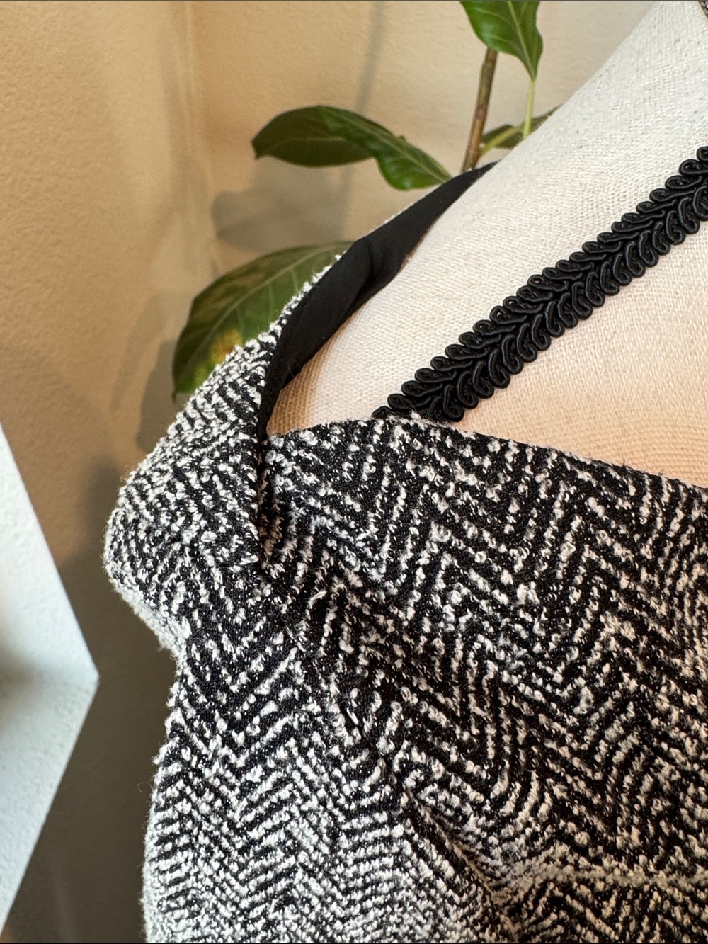 Banana Republic Long-Sleeve Boatneck Knit Herringbone Sheath Dress - Picture 8 of 10